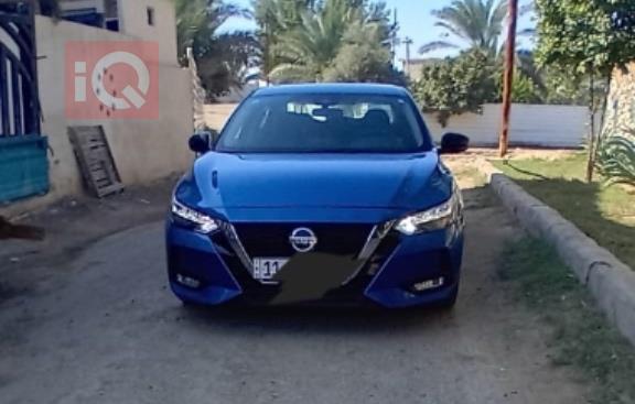 نیسان سێنترا